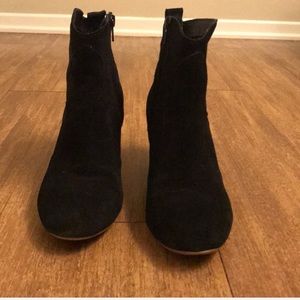 Steve Madden Suede Booties size 8